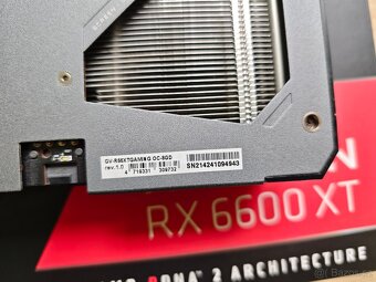 GIGABYTE Radeon RX 6600 XT GAMING OC 8G - 4