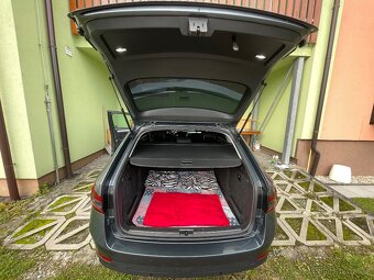 Škoda Superb 3combi 2.0Tdi 110kw - 4