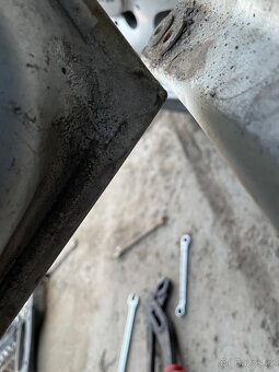 Levé přední dveře Fabia 2 - 4