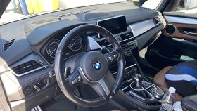 BMW 220i Gran Tourer - 4