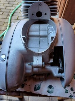 Prodám doklady na JAWA 250/353 + rám + motor - 4
