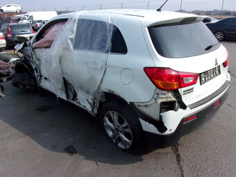 Mitsubishi ASX - 4
