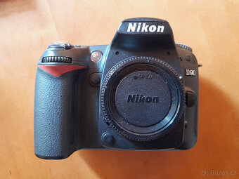 Nikon D90 + 2x objektiv + příslušenství - 4