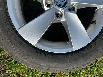 Originál Škoda Fabia 15’’ 5,5Jx15 + zimní pneu 185/65R15 - 4