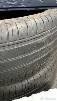 215/55 R17 Letní pneu 3mm - 4