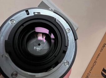 Nikon AF Micro Nikkor 60mm f/2.8D - 4