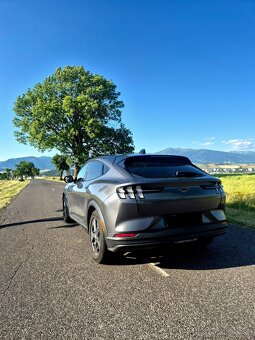 Ford Mustang Mach-E odpocet DPH vozidlo v záruke - 4
