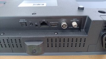 Smart TV - CHiQ L32QM9V - 4