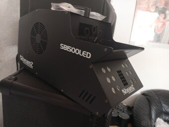 Výrobník mlhy a bublin beamZ SB 1500led - 4