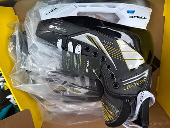 Prodám nové brusle True Catalyst cat 5 - 4