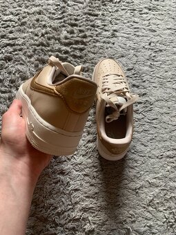 Nike Air Force 1 Sanddrift Metallic Gold - 4