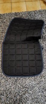 Sada podsedlovka a dvě trika - 4