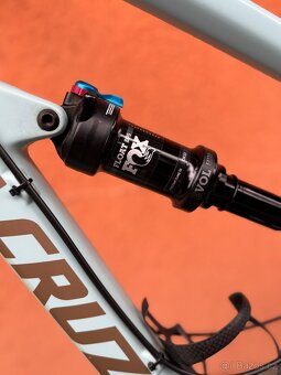 Santa Cruz Hightower vel M - 4