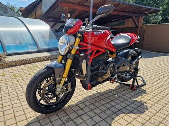 Ducati Monster 1200S - 4
