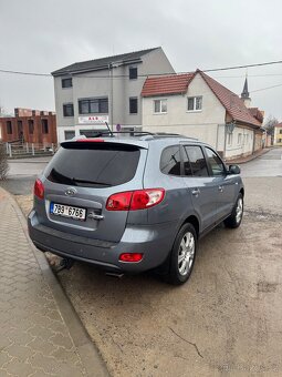 Hyundai SantaFe - 4