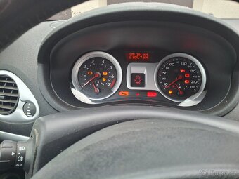 Renault clio 1.6 benzín - 4