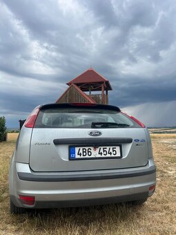 Ford Focus 1.6 benzín 74kW 2004 - 4