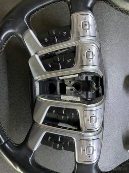 Volant Mondeo MK4 + dalsi tlacitka - 4