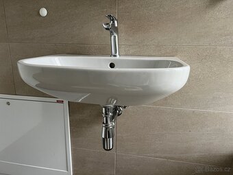 Umyvadlo Ideal Standard 55x44 cm + sifon - zánovní - 3 kusy - 4