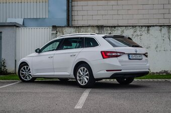 Škoda Superb Combi 2.0 TDI Business DSG - 4