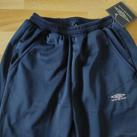 NOVÉ teplákové kalhoty UMBRO vel. 128/134 - 4