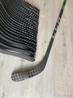Hokejka CCM Trigger 5 P29 85flex levá ZÁRUKA - 4