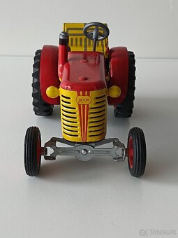 Traktor Zetor Kovap stará hračka - 4