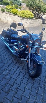 Suzuki VL 1500 - 4