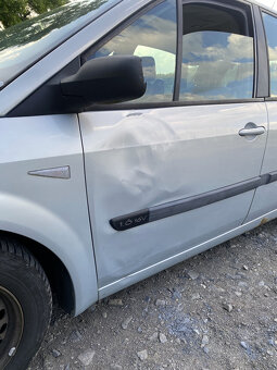 Renault Scenic II. 1,6 benzín - 4