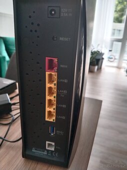 ROUTER O2 SMART BOX + O2 TV SET TOP BOX - 4