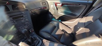 Volvo S60 2.4i 103 kW.. rok 2002 - 4