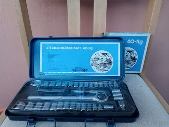 Sada na utahování a povolování matek a šroubů. - 4