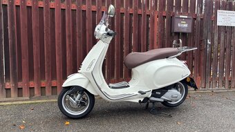 Vespa Primavera - 4