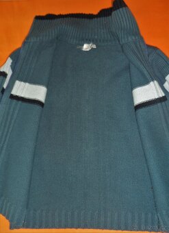 Teplý svetr vel. 134 - 4