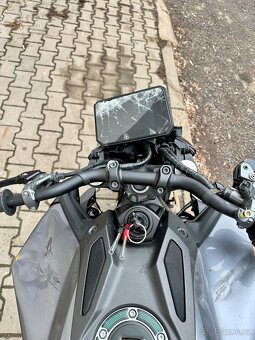 Yamaha mt-09 - 4
