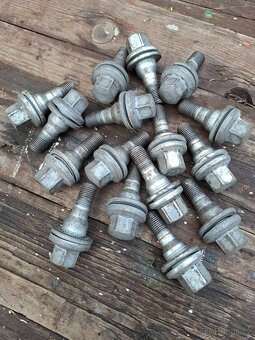 Šrouby Peugeot,Citroen - 4