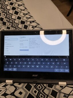Acer  R3-131T konvertibilní notebook dotykovým displejem - 4