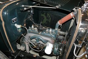 1931 Ford Model A Roadster DeLuxe - 4