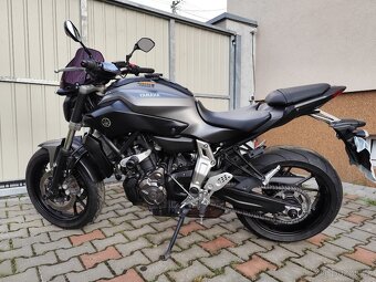 Yamaha MT 07 - 4