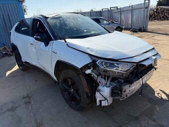 Toyota Rav 4 2.5i HYBRID 4x4 aut. Selection 2020 - 4