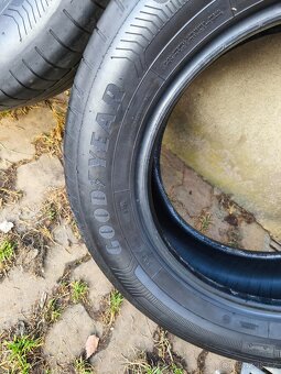Pneu 215/60/r16 - 4