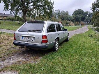 Mercedes W 124 2,5 TD Kombi - 4