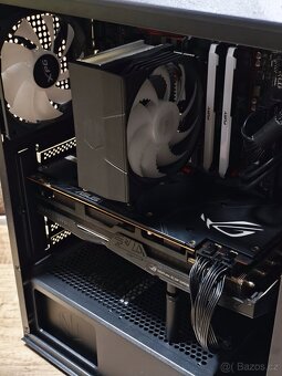 Herní PC / i5-8400 / ROG STRIX 5700 XT / 16GB DDR4 / Win 11 - 4