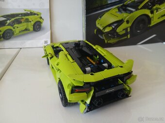 LEGO Technic 42161 Lamborghini Huracán Tecnica - 4