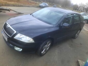 škoda octavia 2 kombi 2.0tdi 103kw rv2006 xenony - 4