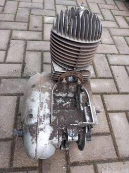 Motor jawa/čz 175 - 4