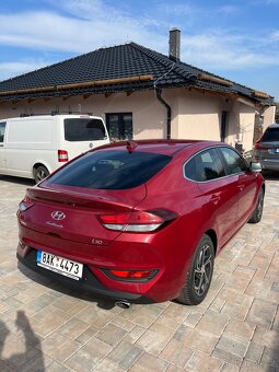 Hyundai i30 fast back záruka - 4