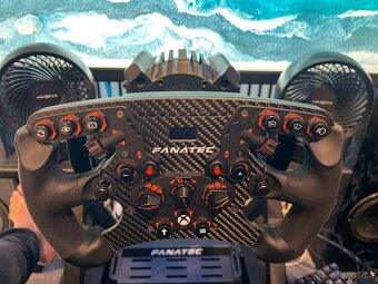 Fanatec DD Pro 8Nm boost kit, GT volant, F1 volant, pedály - 4
