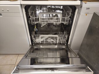 Prodám myčku zn. ELECTROLUX-- AEG o šíři 45 cm--DOVEZU-- - 4