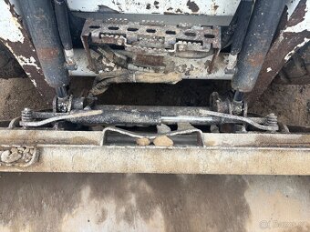 Bobcat S570 nakladač - 4